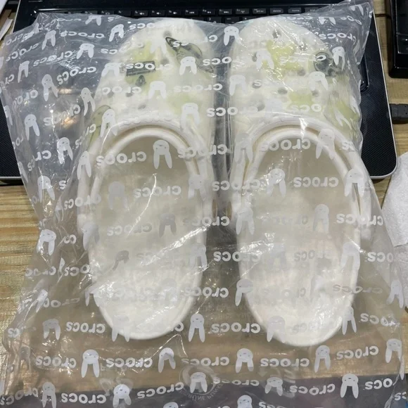 Crocs Authentic Bad Bunny Classic Clog Glow Mens 7 Women 9  NEW Bad Bunny main image 4